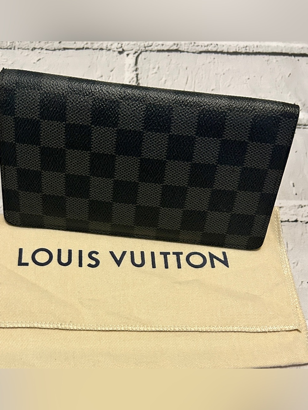 Louis Vuitton Damier Graphite Unisex Long Wallet W/ Dusty. Silver Hardware (EUC)